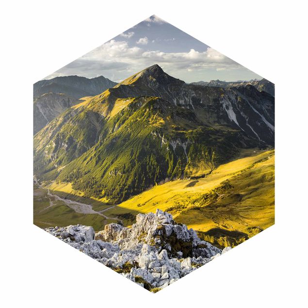 Carta da parati esagonale adesiva con disegni - Montagne e valle delle Alpi della Lechtal in Tirolo