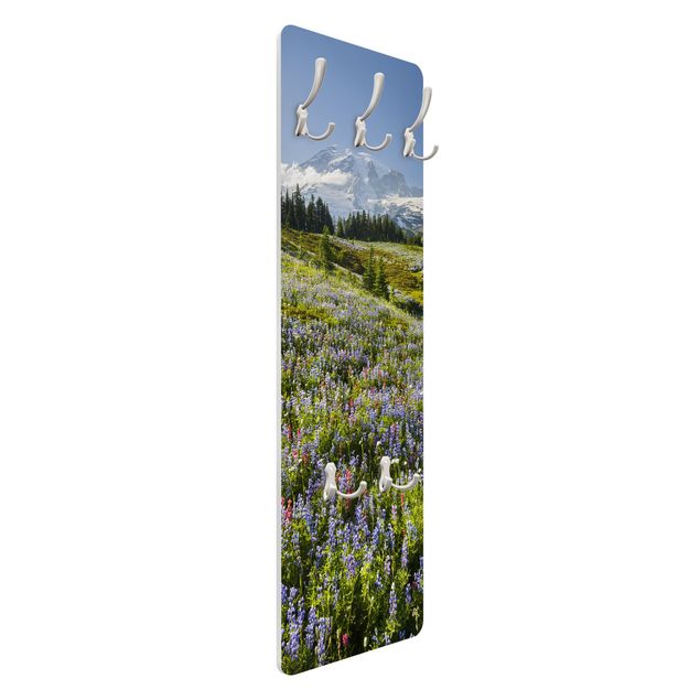 Appendiabiti - Prato della montagna con fiori di fronte Del Monte Rainier