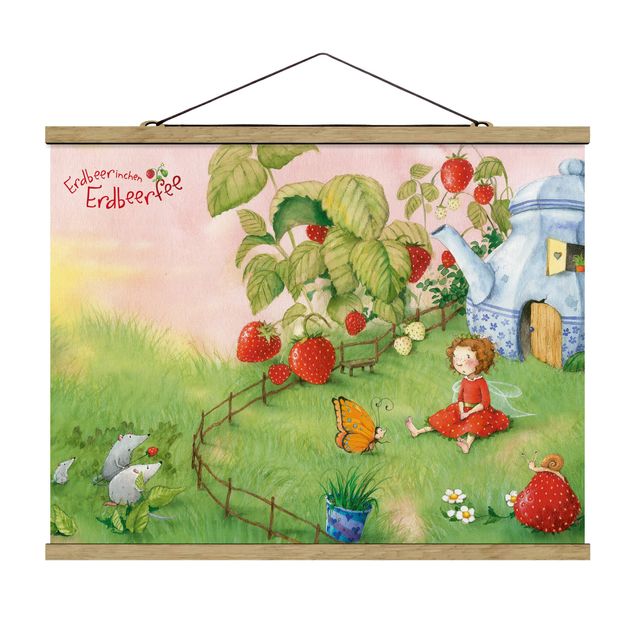 Foto su tessuto da parete con bastone - Strawberry Coniglio Erdbeerfee - In The Garden - Orizzontale 3:4