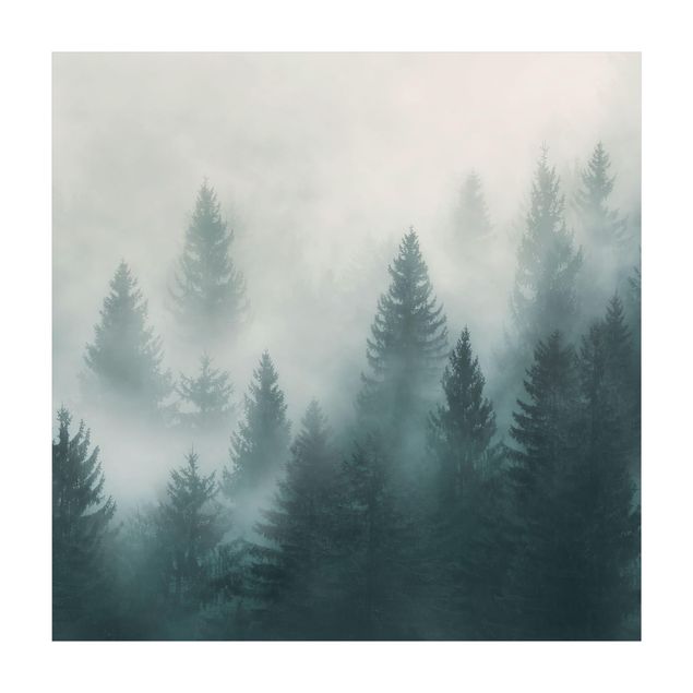 Tappeti beige Foresta di conifere nella nebbia