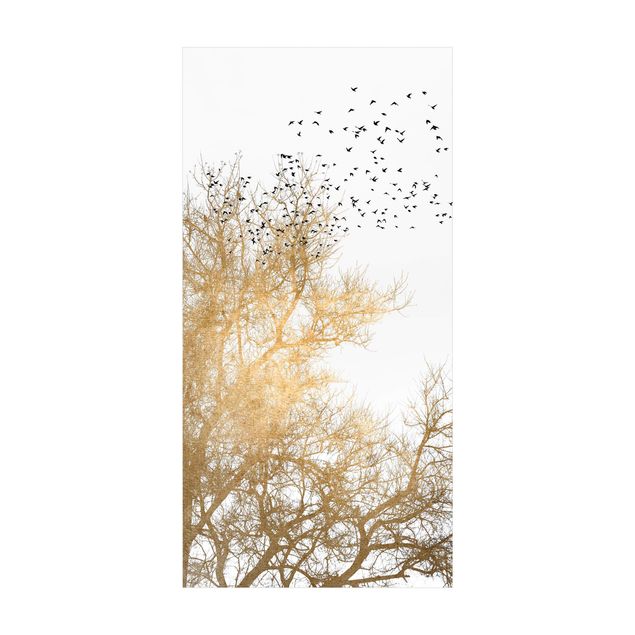 Tappeti color oro Stormo di uccelli davanti all'albero d'oro