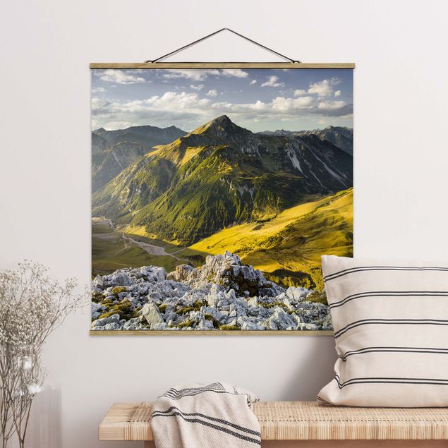 Quadro su tessuto con stecche per poster - Montagne e valle delle Alpi Lechtal in Tirolo - Quadrato 1:1