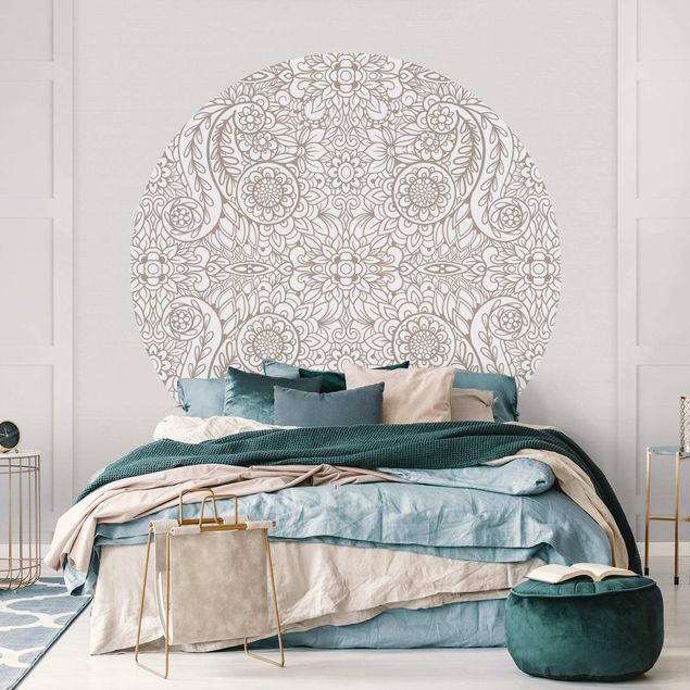 Carta da parati ornamentale camera da letto Motivo Art Nouveau dettagliato in grigio-beige