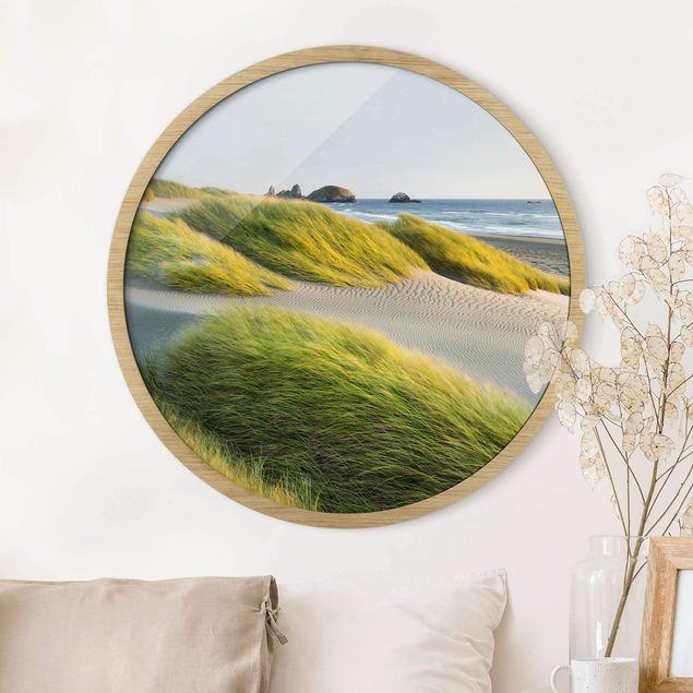 Poster con cornice rotonda Dune ed erbe sul mare