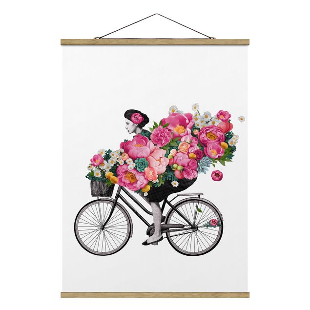Foto su tessuto da parete con bastone - Laura Graves - Illustrazione Donna in bicicletta Collage fiori variopinti - Verticale 4:3