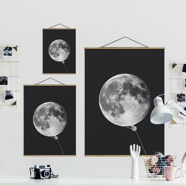 Foto su tessuto da parete con bastone - Balloon Con La Luna - Verticale 4:3