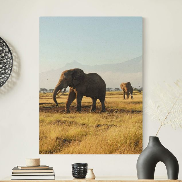quadri con animali Elefanti di fronte al Kilimangiaro in Kenya
