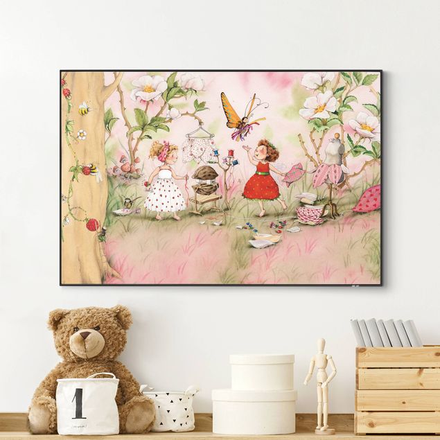 Frame da parete con tessuto in tensione con quadro intercambiabile classico The Strawberry Fairy - In sartoria