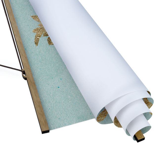 Quadro su tessuto con stecche per poster - Foglie d'oro su Turquoise I - Verticale 2:1