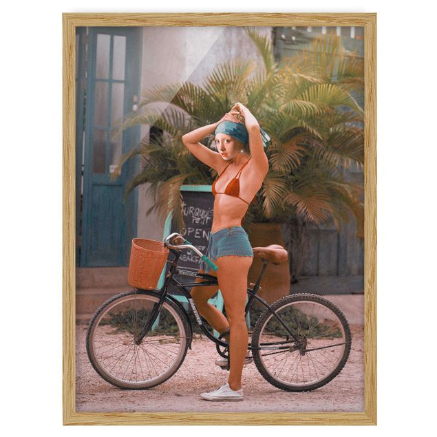 Poster con cornice - Ragazza con bici