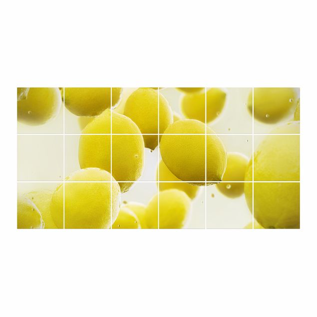 Adesivo per piastrelle - Lemon in water