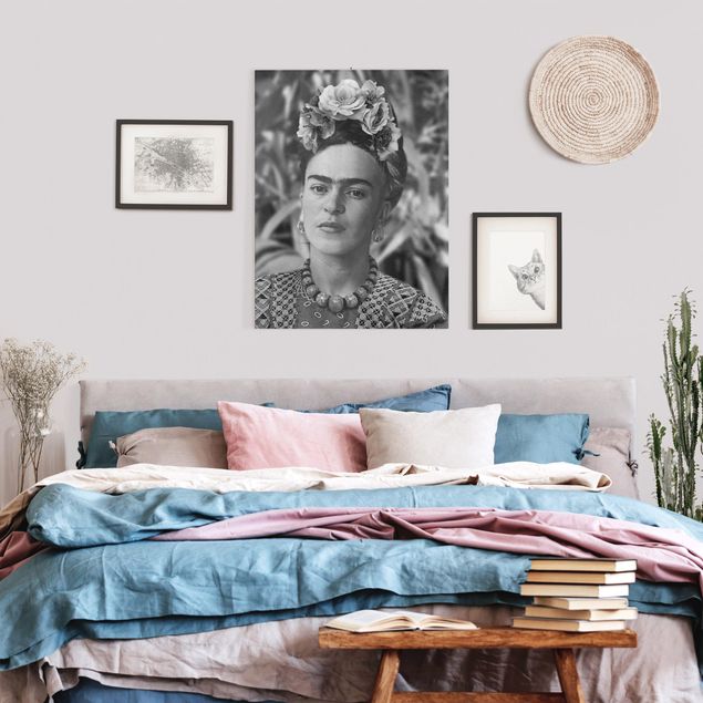 Quadri moderni per soggiorno Ritratto fotografico di Frida Kahlo con corona di fiori