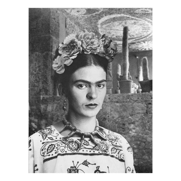 Quadro in vetro - Ritratto fotografico di Frida Kahlo davanti a un cactus