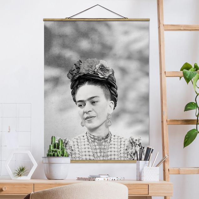 Foto su tessuto da parete con bastone - Ritratto di Frida Kahlo - Formato verticale 3:4