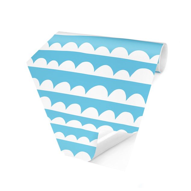 Carta da parati esagonale adesiva con disegni - Fasce di nuvole bianche disegnate nel cielo blu