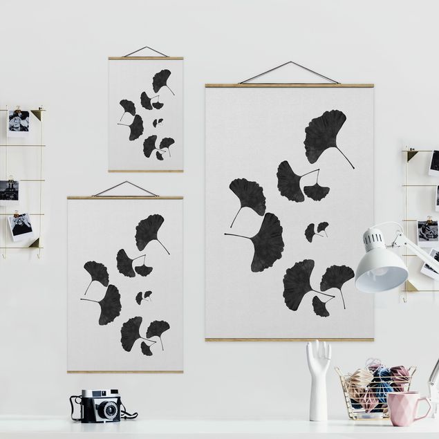 Foto su tessuto da parete con bastone - Composizione di ginko in bianco e nero - Verticale 2:3