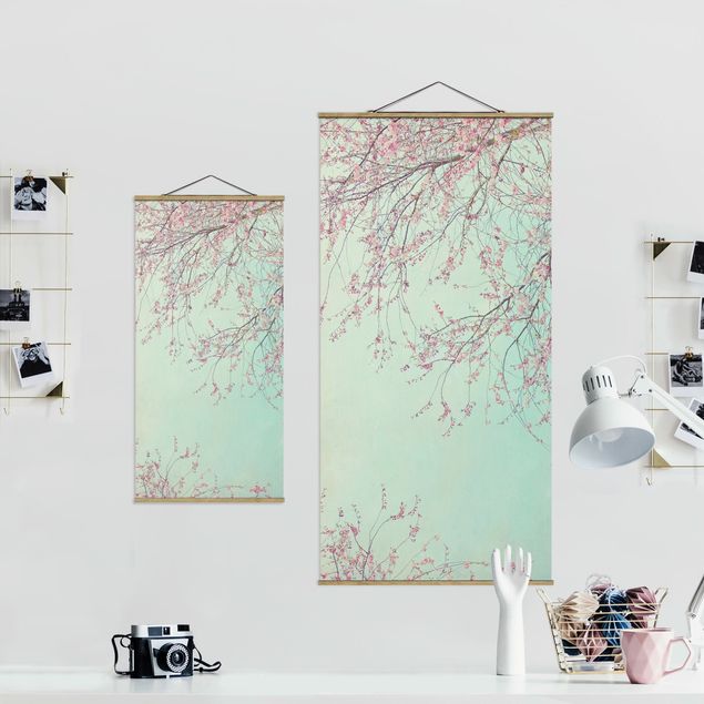 Foto su tessuto da parete con bastone - Nostalgia di fiori di ciliegio - Verticale 1:2