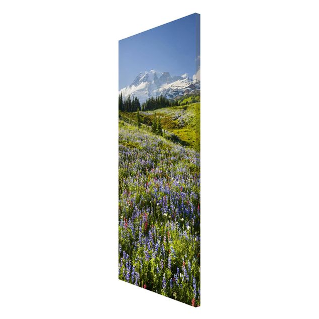 Lavagna magnetica - Mountain Meadow With Flowers In Front Of Mt. Rainier - Panorama formato verticale