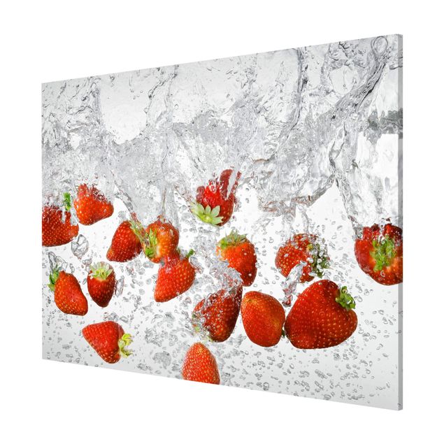 Lavagna magnetica - Fresh Strawberries In Water - Formato orizzontale 3:4