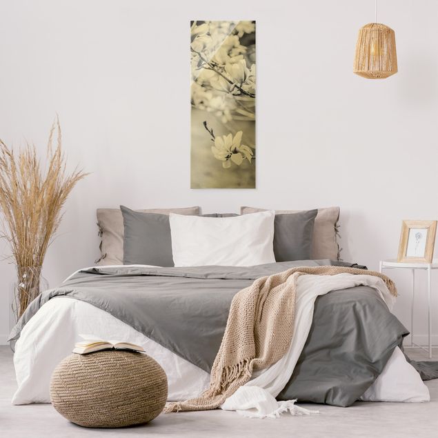 Quadro in vetro - Rami di magnolia in stile vintage II - Formato verticale