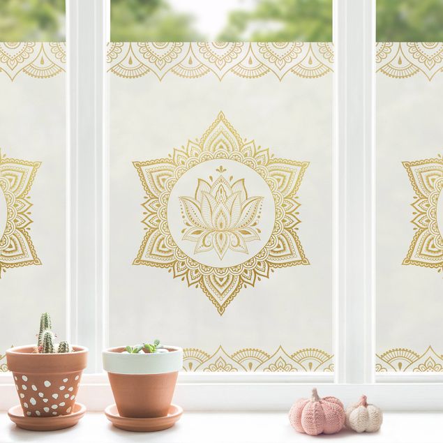Pellicola per vetri per salone Illustrazione ornamentale mandala con loto bianco e oro