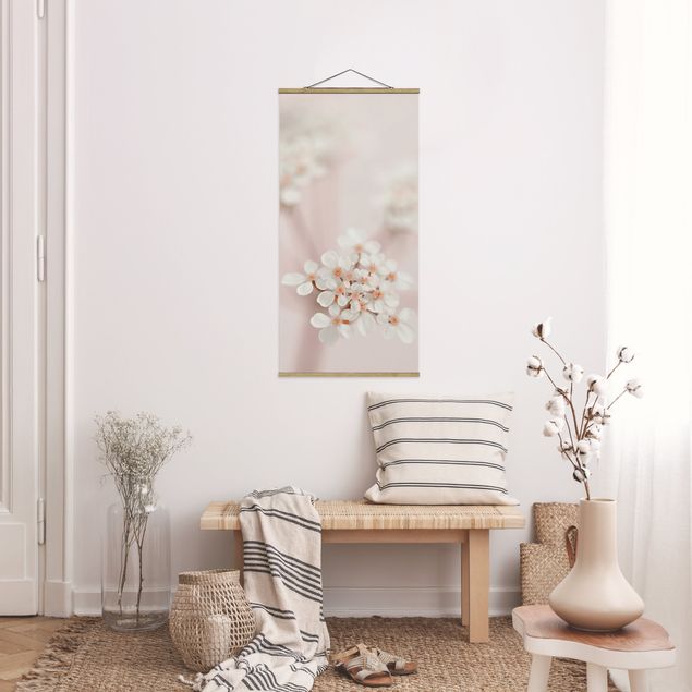 Foto su tessuto da parete con bastone - Piccoli fiori in luce rosata - Verticale 1:2