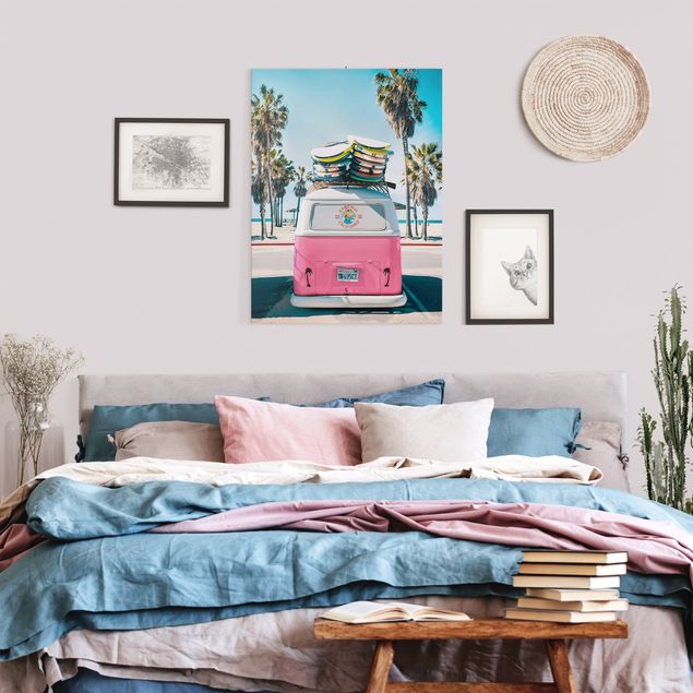 Quadri moderni per soggiorno Furgone rosa con tavole da surf