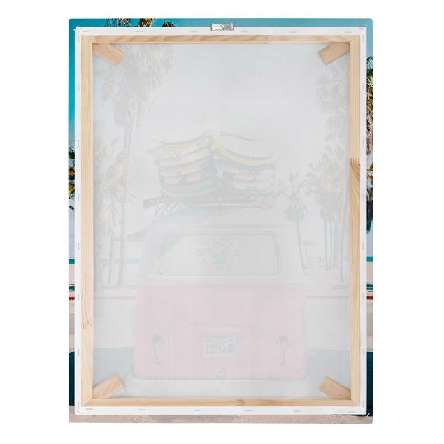 Stampa su tela - Furgone rosa con tavole da surf - Formato verticale 3:4