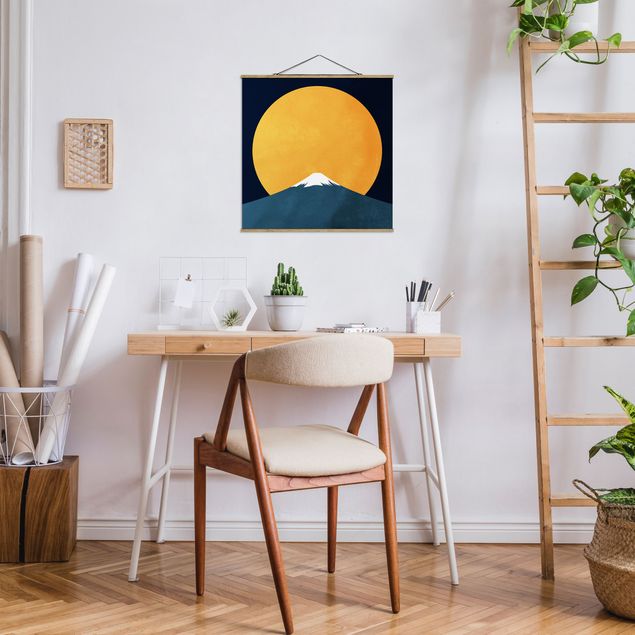 Foto su tessuto da parete con bastone - Sole,luna e montagne - Quadrato 1:1