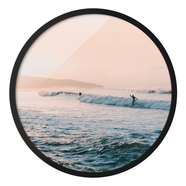 Quadro rotondo incorniciato - Sessione di surf al tramonto