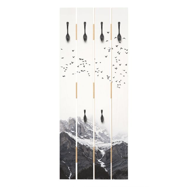 Appendiabiti in legno - Stormo di uccelli davanti a montagne bianco e nero