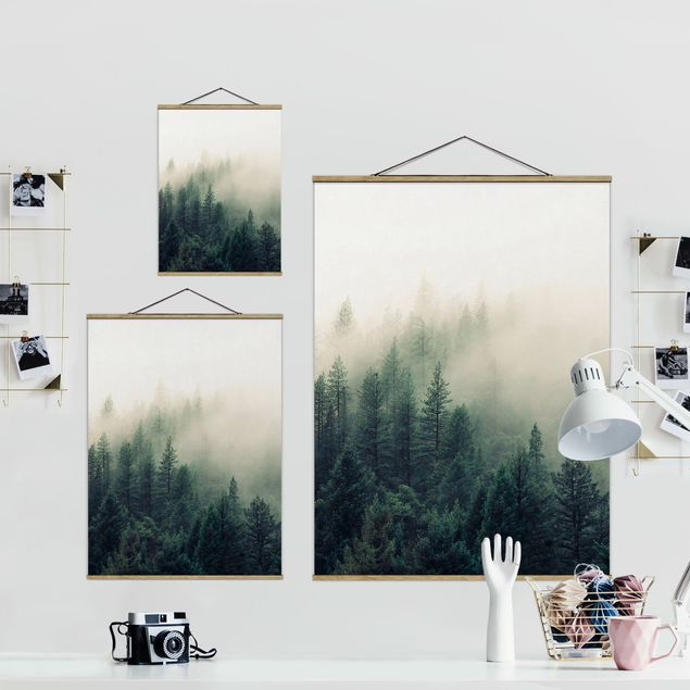 Foto su tessuto da parete con bastone - Foresta nebbiosa al risveglio - Verticale 3:4