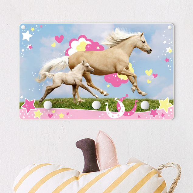 Kinderzimmer Wandgarderobe mit Tieren Due cavalli al galoppo con stelle
